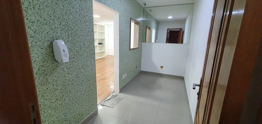 Foto 1 de Sala Comercial para venda ou aluguel, 93m² em Centro, Rio de Janeiro