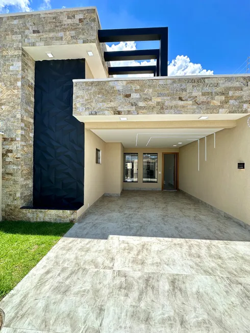 Foto 1 de Casa com 3 Quartos à venda, 176m² em Vila Rosa, Goiânia