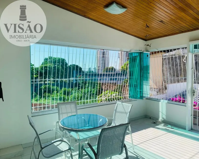 Foto 1 de Casa com 5 Quartos à venda, 300m² em Dom Pedro I, Manaus