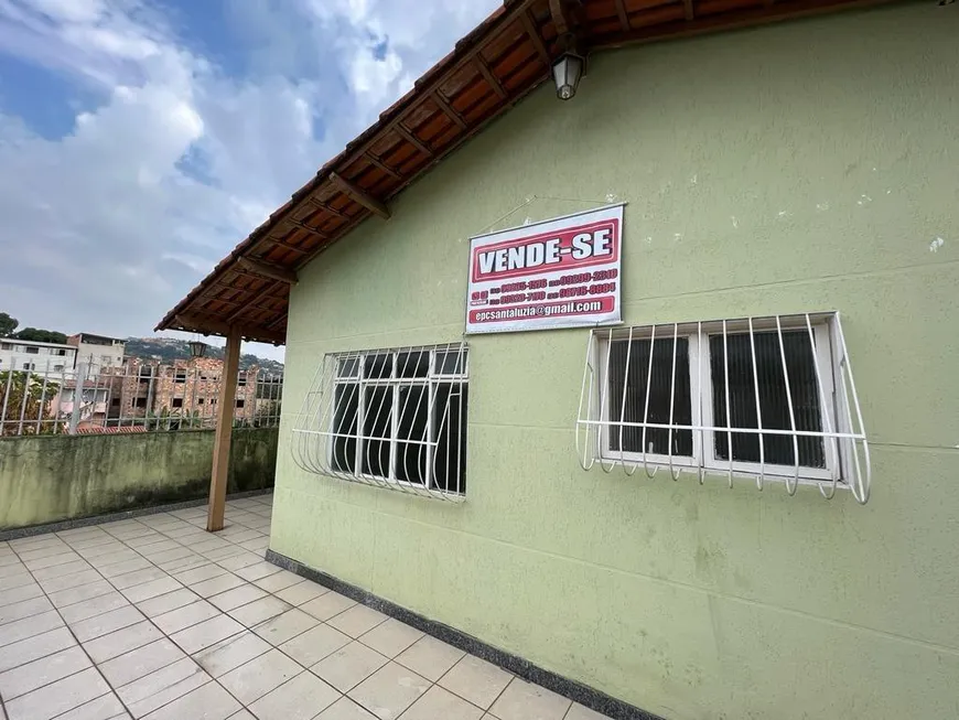 Foto 1 de Casa com 3 Quartos à venda, 305m² em São Cosme de Baixo, Santa Luzia