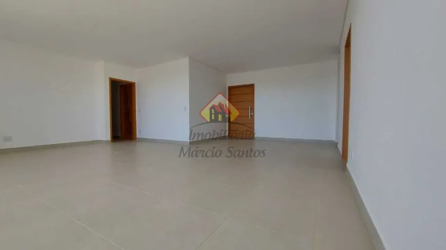 Foto 1 de Apartamento com 3 Quartos à venda, 155m² em Vila Edmundo, Taubaté