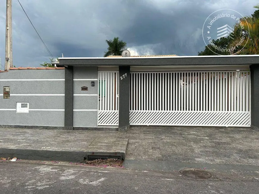 Foto 1 de Casa com 3 Quartos à venda, 180m² em Loteamento Residencial Andrade, Pindamonhangaba