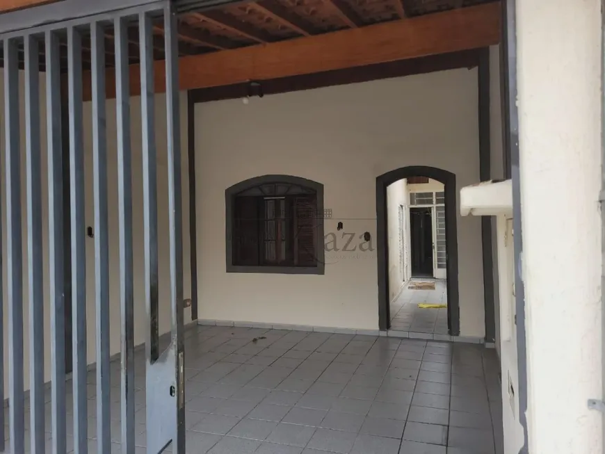 Foto 1 de Casa com 2 Quartos à venda, 60m² em Parque Brasil, Jacareí