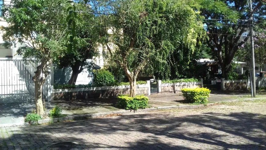 Foto 1 de Lote/Terreno à venda, 403m² em Jardim Botânico, Porto Alegre