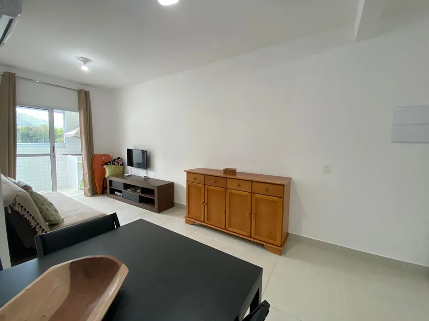 Foto 1 de Apartamento com 2 Quartos à venda, 55m² em Praia das Toninhas, Ubatuba