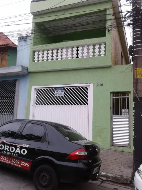 Foto 1 de Sobrado com 3 Quartos à venda, 220m² em Jardim Esperança, Mauá