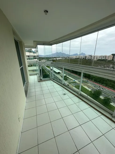 Foto 1 de Apartamento com 3 Quartos à venda, 98m² em Recreio Dos Bandeirantes, Rio de Janeiro
