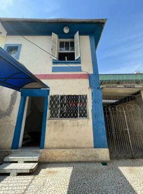 Foto 1 de Casa com 2 Quartos à venda, 277m² em Vila Matias, Santos