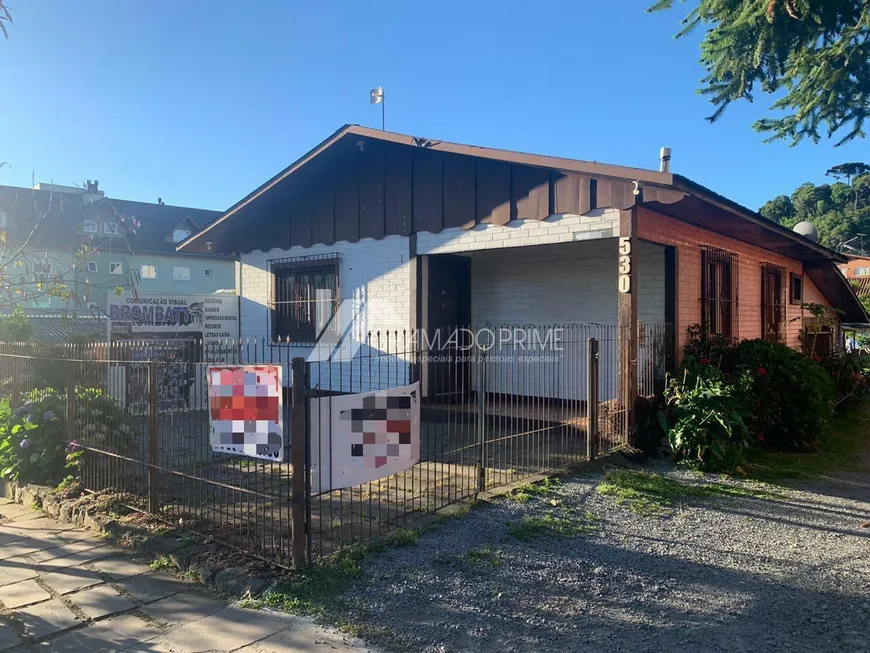 Foto 1 de Lote/Terreno à venda, 600m² em Floresta, Gramado