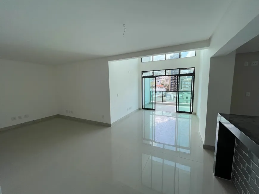 Foto 1 de Apartamento com 3 Quartos à venda, 157m² em Centro, Juiz de Fora