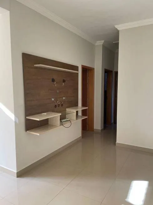 Foto 1 de Apartamento com 3 Quartos à venda, 54m² em Segismundo Pereira, Uberlândia