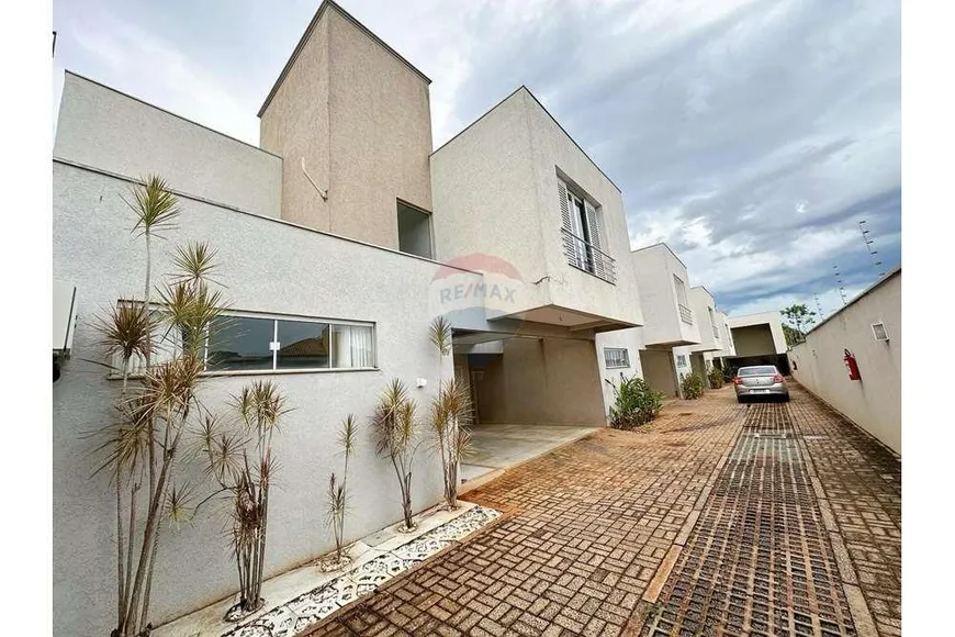 Foto 1 de Casa com 3 Quartos à venda, 130m² em Caranda Bosque, Campo Grande