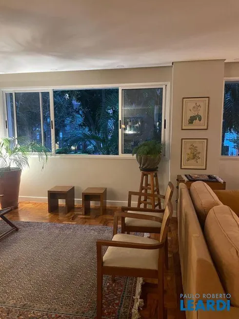 Foto 1 de Apartamento com 2 Quartos à venda, 123m² em Jardim Paulista, São Paulo