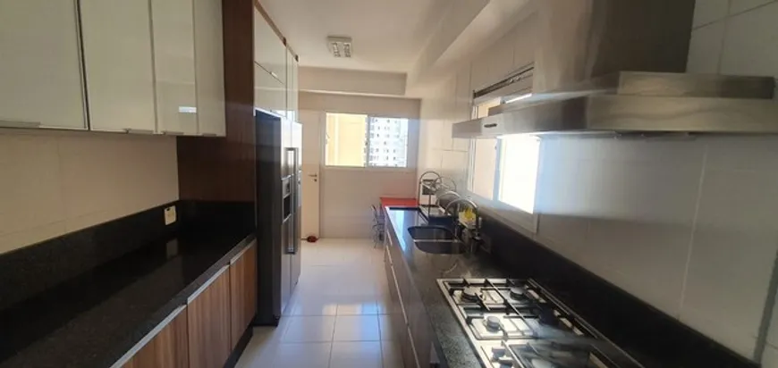 Foto 1 de Apartamento com 3 Quartos à venda, 178m² em Cidade Monções, São Paulo