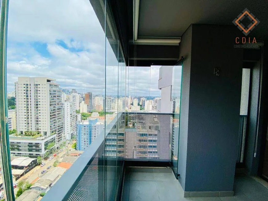 Foto 1 de Apartamento com 2 Quartos para venda ou aluguel, 60m² em Pinheiros, São Paulo