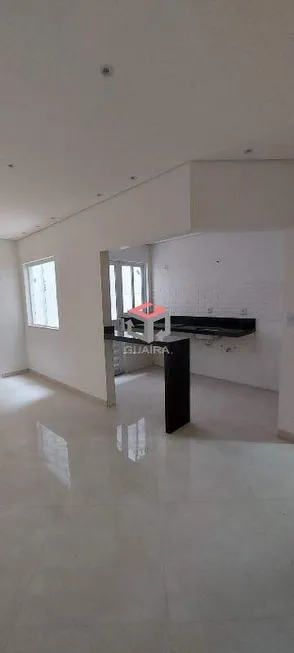 Foto 1 de Apartamento com 2 Quartos à venda, 53m² em Vila Curuçá, Santo André