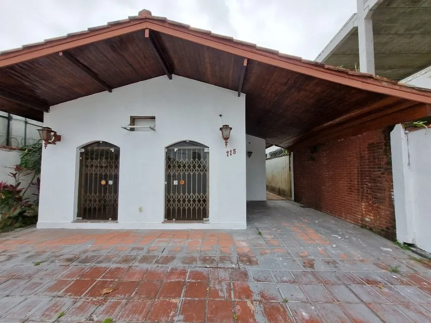 Foto 1 de Casa com 4 Quartos para venda ou aluguel, 150m² em Balneário Cidade Atlântica , Guarujá