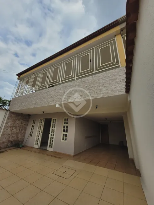 Foto 1 de Casa com 4 Quartos à venda, 410m² em Setor Pedro Ludovico, Goiânia