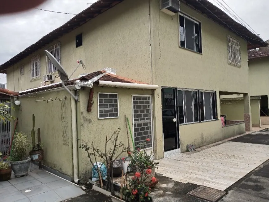 Foto 1 de Casa de Condomínio com 2 Quartos à venda, 72m² em Novo Rio das Ostras, Rio das Ostras