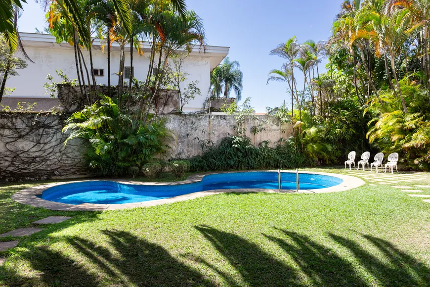 Foto 1 de Sobrado com 5 Quartos à venda, 865m² em Jardim América, São Paulo