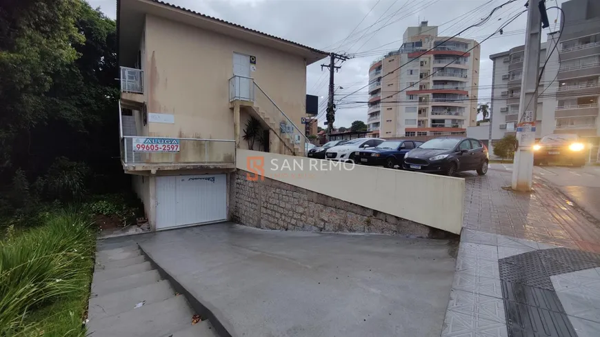 Foto 1 de Ponto Comercial para alugar, 100m² em Bom Abrigo, Florianópolis