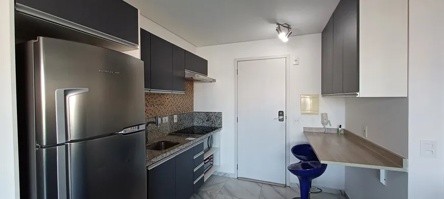 Foto 1 de Apartamento com 1 Quarto para alugar, 35m² em Jardim Aeroporto, São Paulo