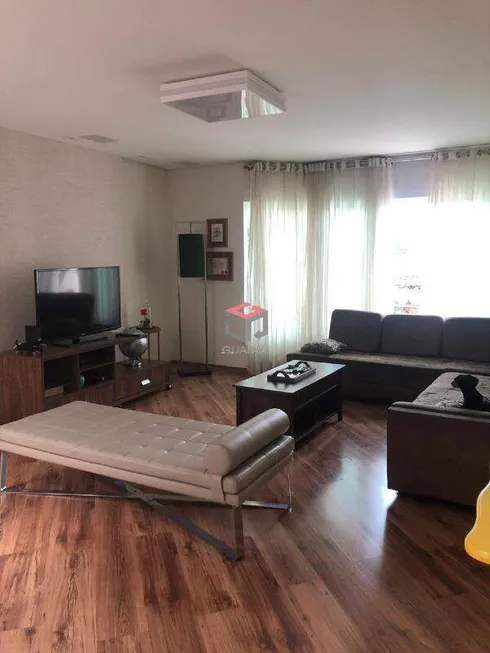 Foto 1 de Sobrado com 3 Quartos à venda, 216m² em Jardim Bela Vista, Santo André