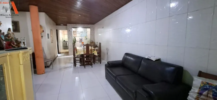 Foto 1 de Casa com 6 Quartos à venda, 140m² em Curió-utinga, Belém