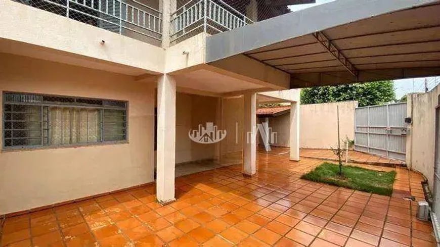 Foto 1 de Casa com 3 Quartos para alugar, 163m² em Pinheiros, Londrina