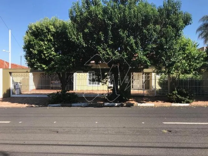 Foto 1 de Casa com 3 Quartos à venda, 423m² em Vila Harmonia, Araraquara