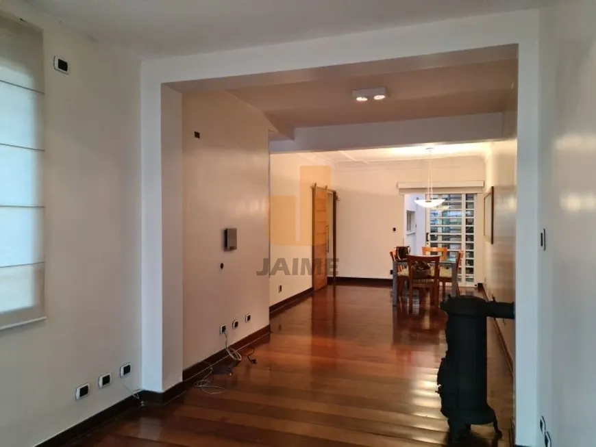 Foto 1 de Sobrado com 3 Quartos para alugar, 270m² em Higienópolis, São Paulo