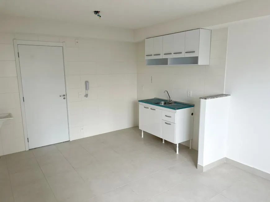 Foto 1 de Apartamento com 1 Quarto para alugar, 33m² em Barra Funda, São Paulo