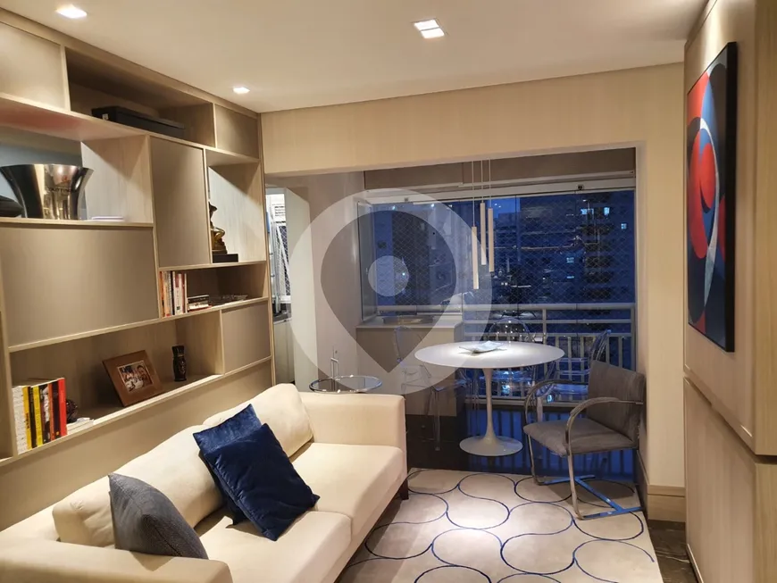 Foto 1 de Apartamento com 1 Quarto à venda, 49m² em Cambuí, Campinas