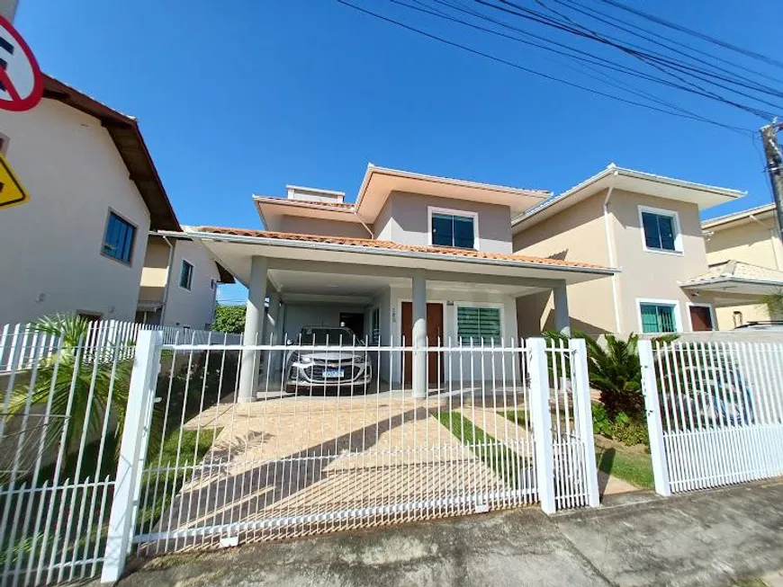 Foto 1 de Casa com 3 Quartos à venda, 380m² em Ingleses do Rio Vermelho, Florianópolis