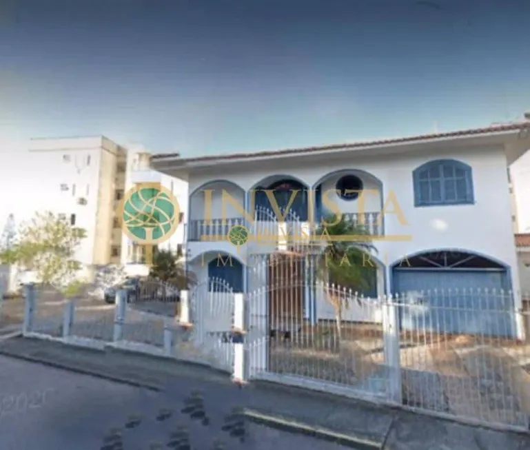Foto 1 de Casa com 3 Quartos à venda, 574m² em Capoeiras, Florianópolis