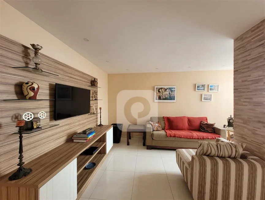 Foto 1 de Apartamento com 3 Quartos à venda, 100m² em Copacabana, Rio de Janeiro