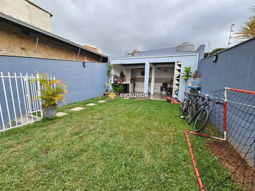 Foto 1 de Casa com 3 Quartos à venda, 208m² em Santa Mônica, Belo Horizonte