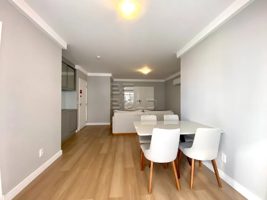 Foto 1 de Apartamento com 2 Quartos à venda, 79m² em Estreito, Florianópolis