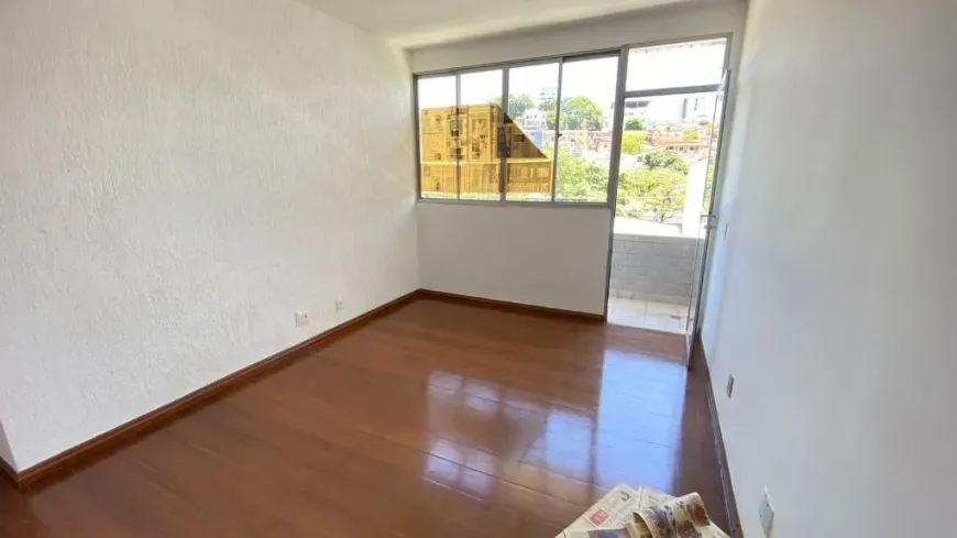 Foto 1 de Apartamento com 3 Quartos à venda, 90m² em Carlos Prates, Belo Horizonte