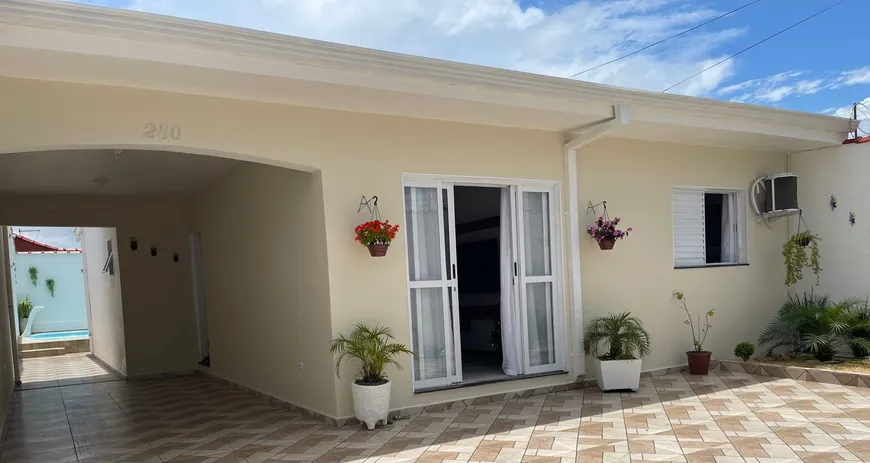 Foto 1 de Casa com 3 Quartos à venda, 137m² em Gaivota Praia, Itanhaém