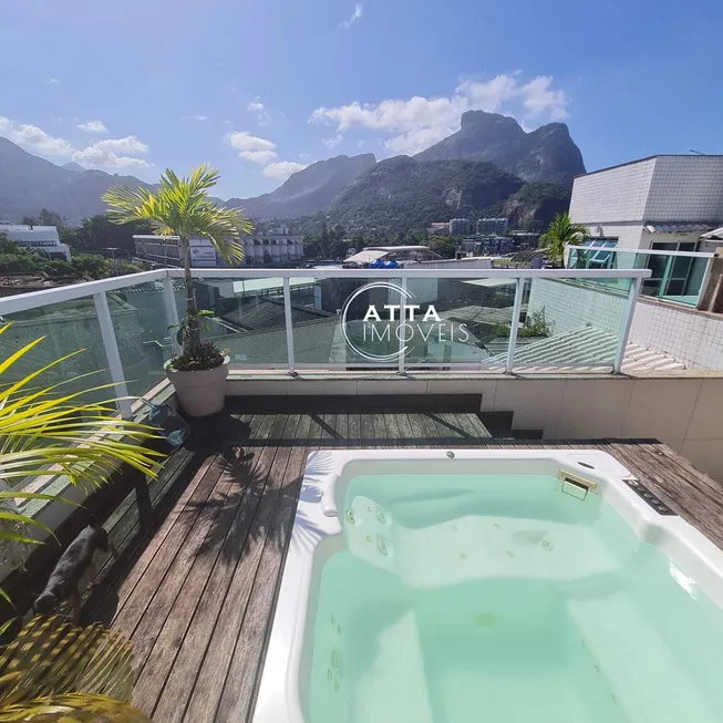 Foto 1 de Apartamento com 4 Quartos à venda, 200m² em Jardim Oceanico, Rio de Janeiro