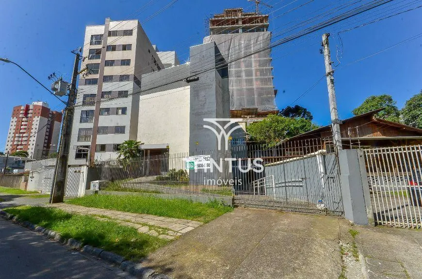 Foto 1 de Prédio Comercial para alugar, 606m² em Bacacheri, Curitiba