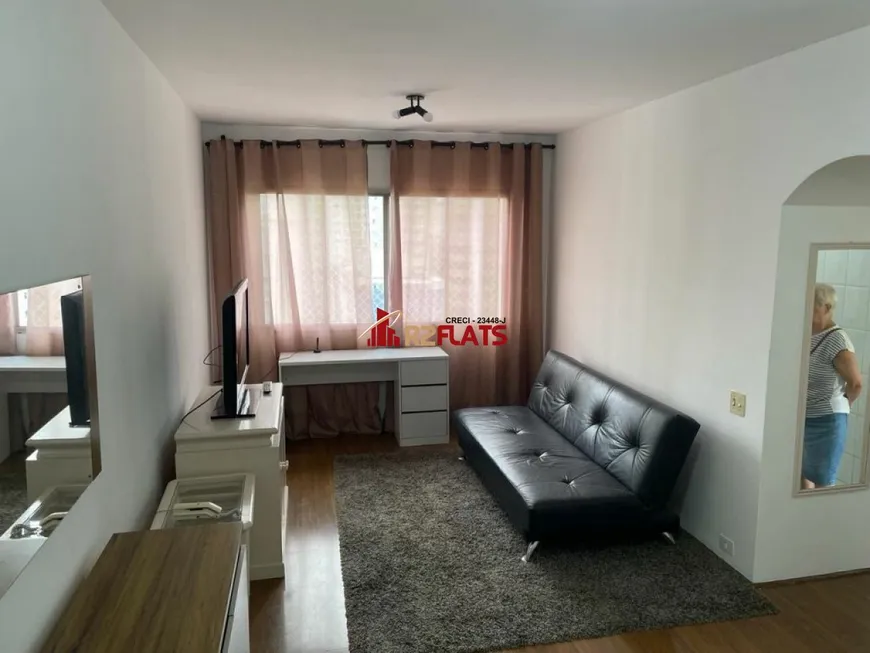 Foto 1 de Flat com 1 Quarto para alugar, 42m² em Moema, São Paulo