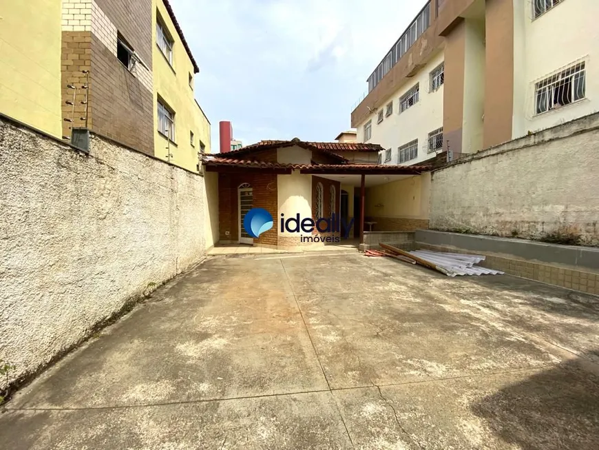 Foto 1 de Casa com 2 Quartos para alugar, 100m² em Dona Clara, Belo Horizonte