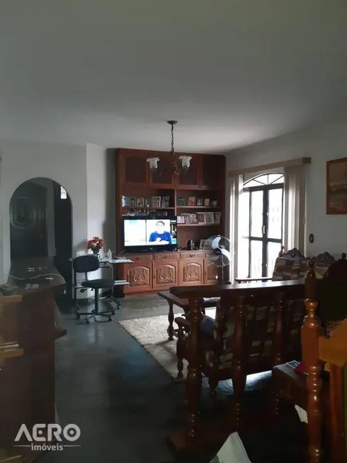 Foto 1 de Casa com 3 Quartos à venda, 235m² em Vila Coralina, Bauru