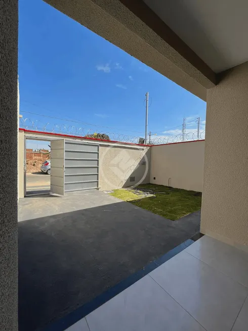 Foto 1 de Casa com 2 Quartos à venda, 97m² em Jardim Florença, Aparecida de Goiânia