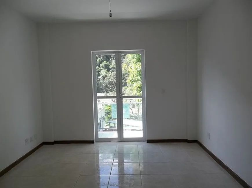 Foto 1 de Apartamento com 2 Quartos à venda, 63m² em Morin, Petrópolis