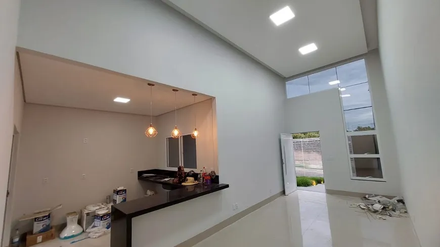 Foto 1 de Casa com 3 Quartos à venda, 114m² em Jardim Shangri La, Cuiabá