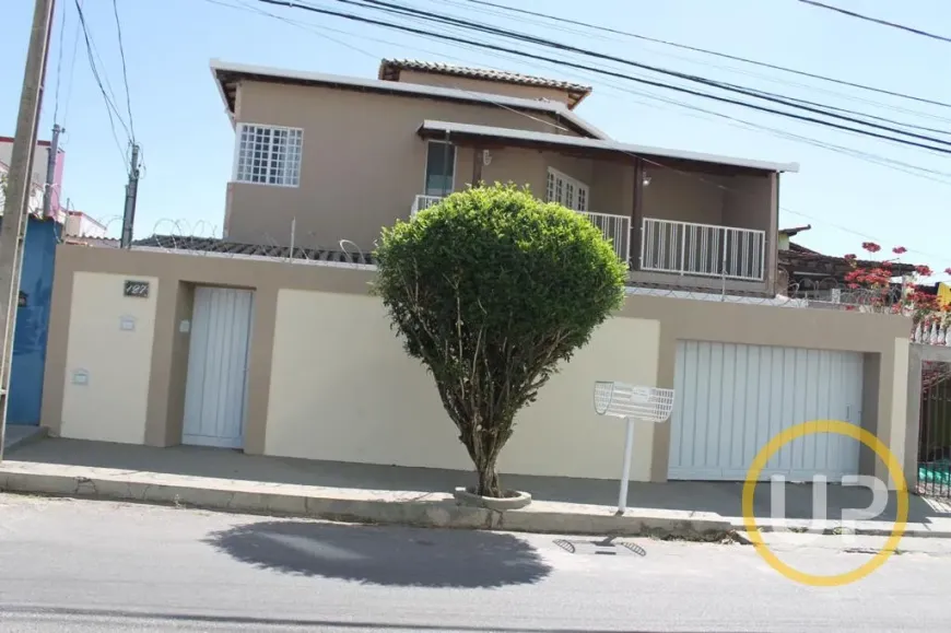 Foto 1 de Casa com 3 Quartos à venda, 320m² em Espirito Santo, Betim