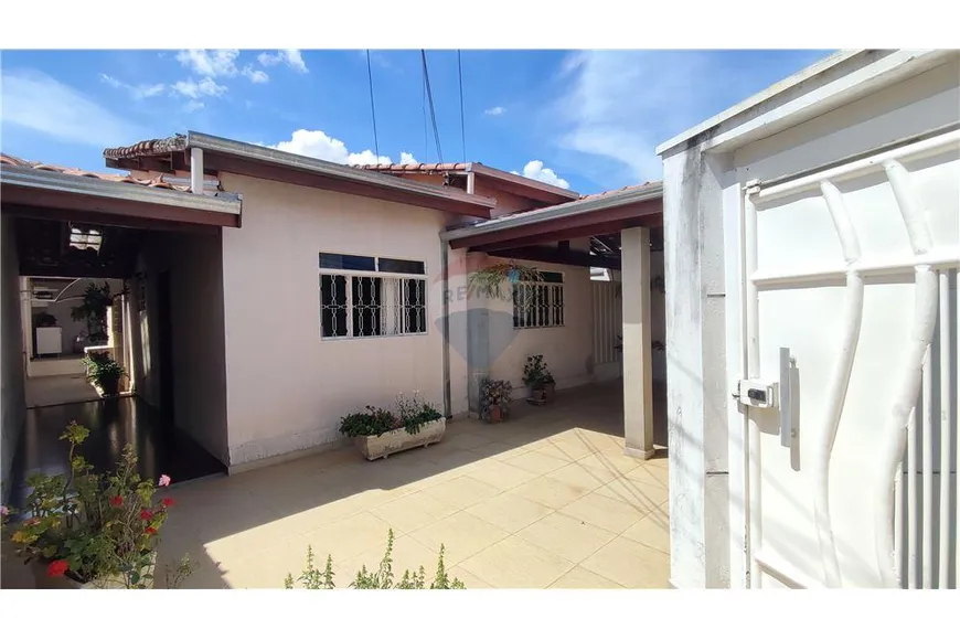 Foto 1 de Casa com 2 Quartos à venda, 120m² em Jardim Novo Itacolomi, Mogi Guaçu